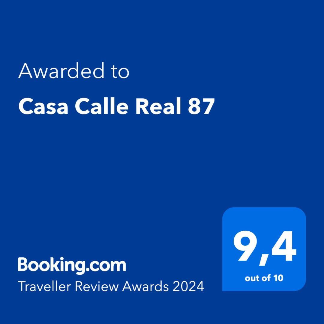 פריחיליאנה Casa Calle Real 87 מראה חיצוני תמונה